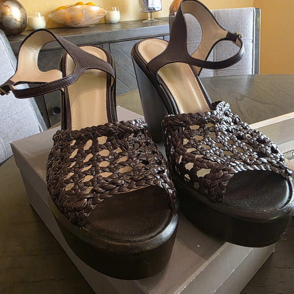 Theory Elegant Brown Woven Platform Sandals
